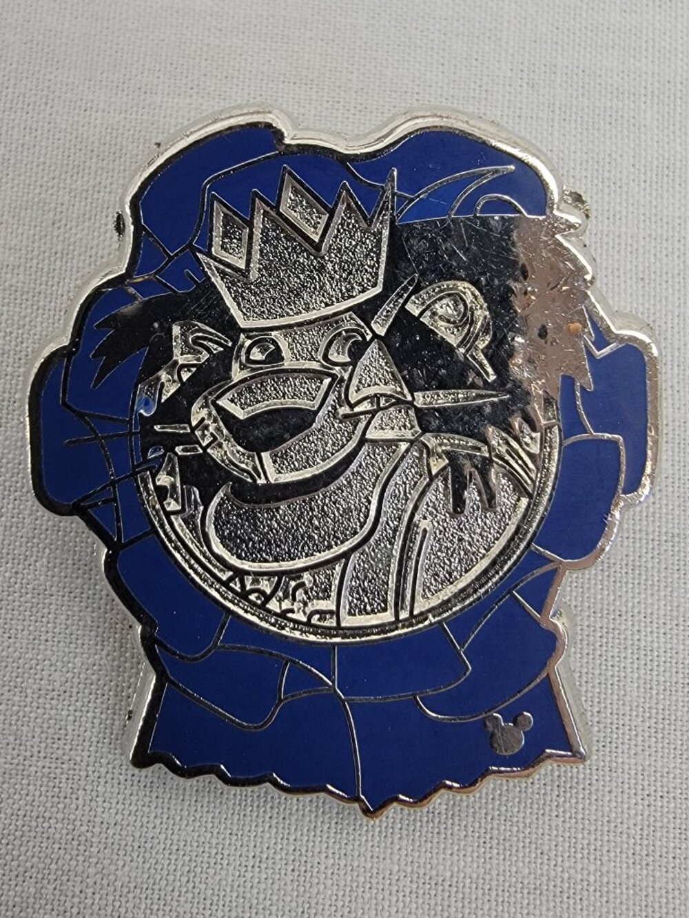 DISNEY Pin Trading ~ Bedknobs & Broomsticks ~ King Leonidas~ Hidden Mickey ~2010